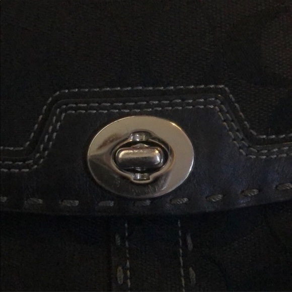 Coach - Picture 6 of 15